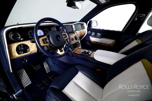 Midnight Sapphire 2025 Rolls-Royce Cullinan SUV