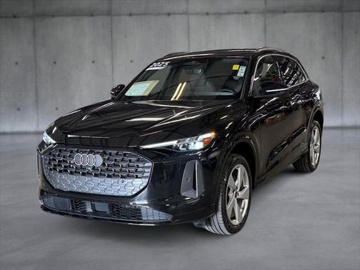 2025 Audi Q5 Premium Plus TFSI quattro S tronic