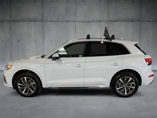 2025 Audi Q5 Premium 45 TFSI S line quattro