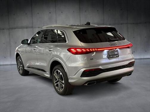 2025 Audi Q5 Premium Plus TFSI quattro S tronic