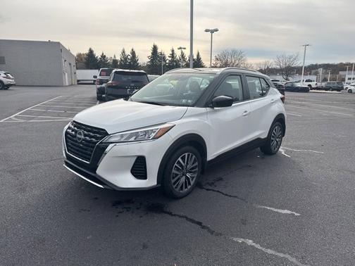 2023 Nissan Kicks SV