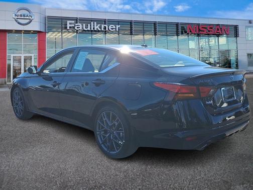 2024 Nissan Altima 2.0 SR