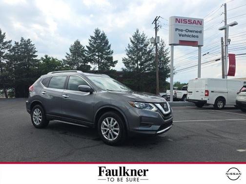 Gun Metallic 2018 Nissan Rogue SV
