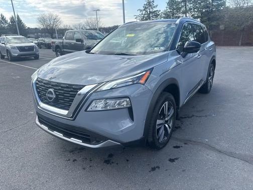 2 Tone Gray / Black Roof 2023 Nissan Rogue SL