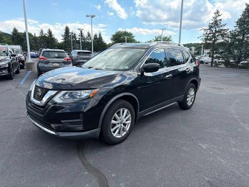 Magnetic Black 2019 Nissan Rogue SV
