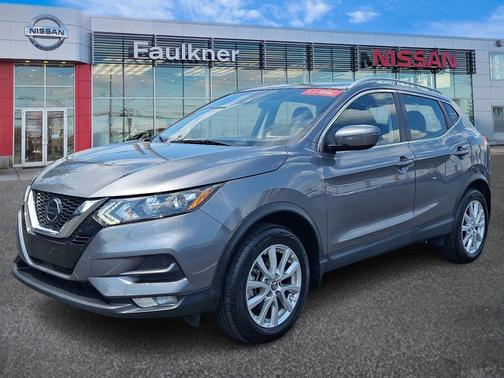 2022 Nissan Rogue Sport SV