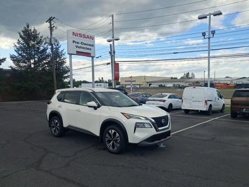 White 2023 Nissan Rogue SV