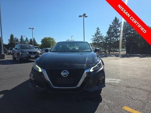 Super Black 2020 Nissan Altima 2.5 SL