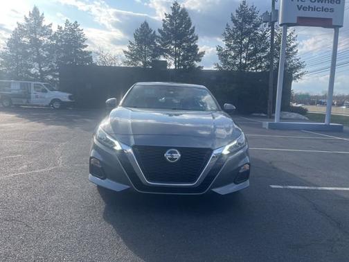 2022 Nissan Altima 2.5 SV