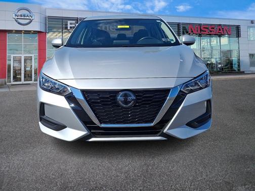 Brilliant Silver Metallic 2023 Nissan Sentra SV