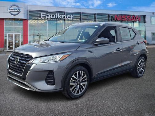 Gun Metallic 2021 Nissan Kicks SV