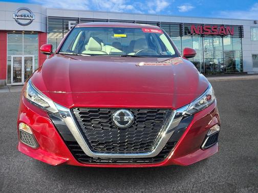 2022 Nissan Altima 2.5 SV