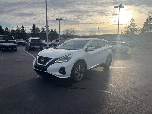 2023 Nissan Murano SL