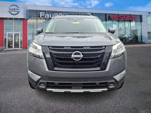 Gun Metallic 2023 Nissan Pathfinder SL