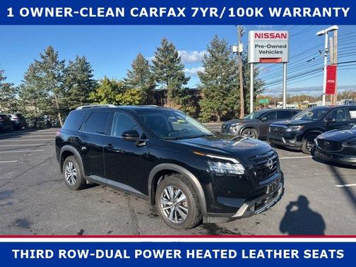 2024 Nissan Pathfinder SL
