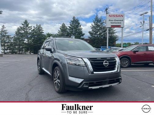 2023 Nissan Pathfinder Platinum