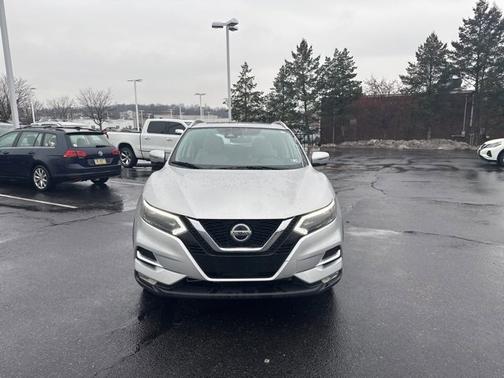 2020 Nissan Rogue Sport SL