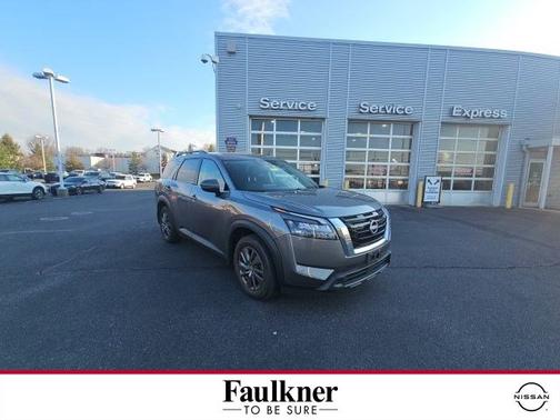 Gun Metallic 2024 Nissan Pathfinder SV