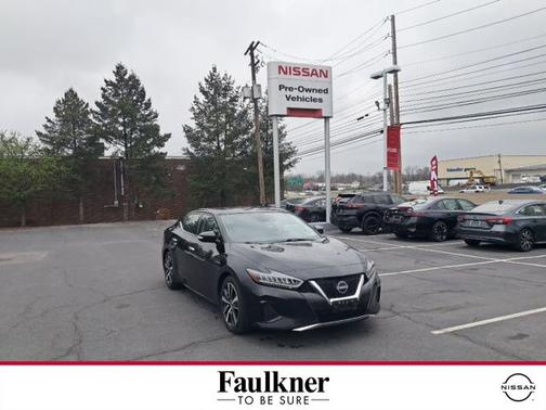Black 2023 Nissan Maxima SV