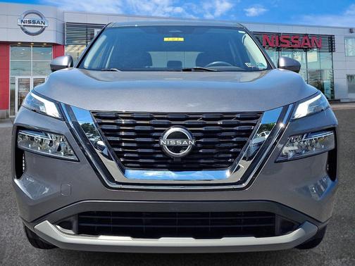 Gun Metallic 2023 Nissan Rogue SV