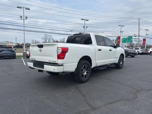 Glacier White 2023 Nissan Titan SV