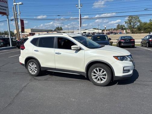 2017 Nissan Rogue SV