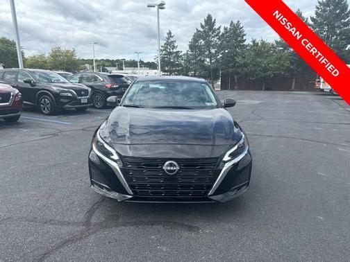 Black 2025 Nissan Altima SV