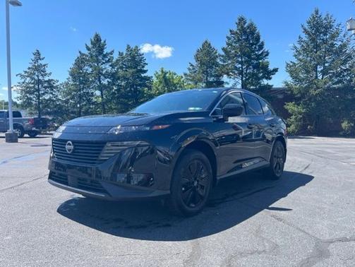 Black 2025 Nissan Murano SV