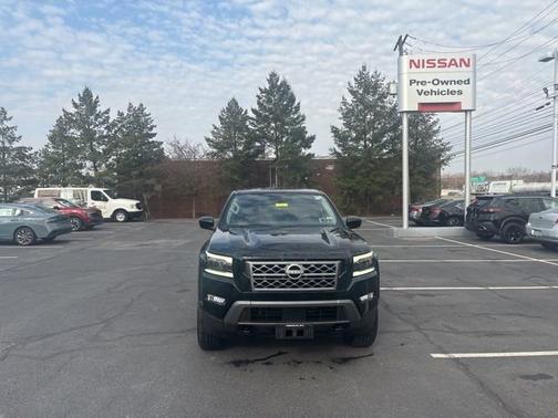 Black 2023 Nissan Frontier SV