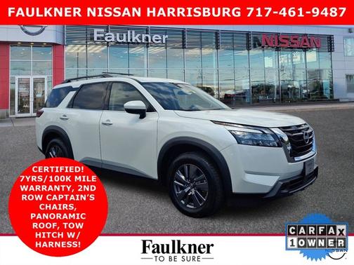 White 2023 Nissan Pathfinder SV