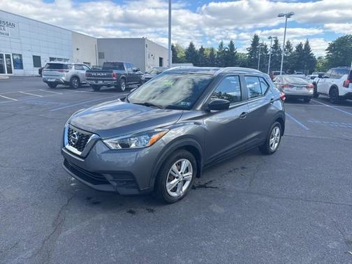 Gun Metallic 2019 Nissan Kicks S