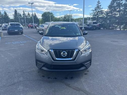 Gun Metallic 2019 Nissan Kicks S