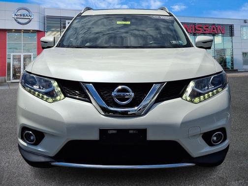 Pearl White 2016 Nissan Rogue SL