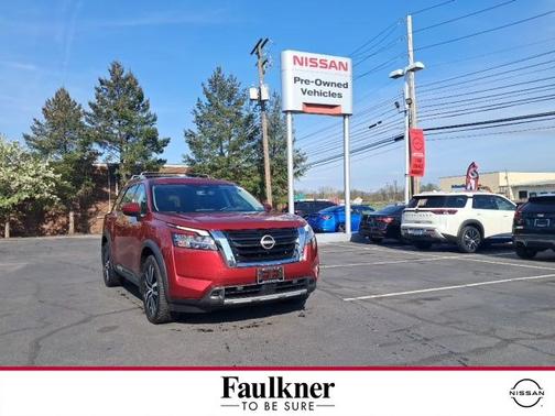 Scarlet Ember 2023 Nissan Pathfinder Platinum