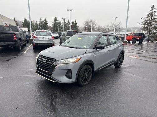 2024 Nissan Kicks SR