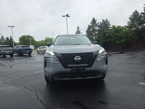2 Tone Gray / Black Roof 2023 Nissan Rogue SV