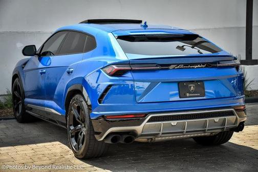 2019 Lamborghini Urus AWD