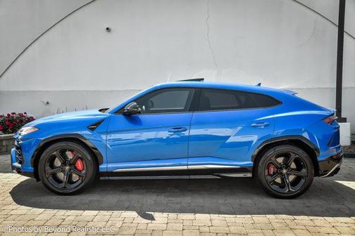 2019 Lamborghini Urus AWD