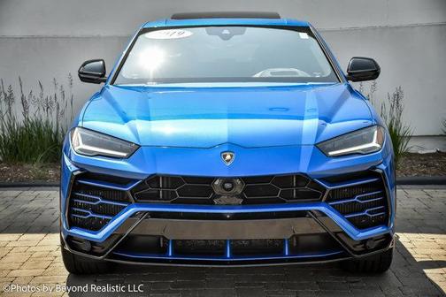 2019 Lamborghini Urus AWD