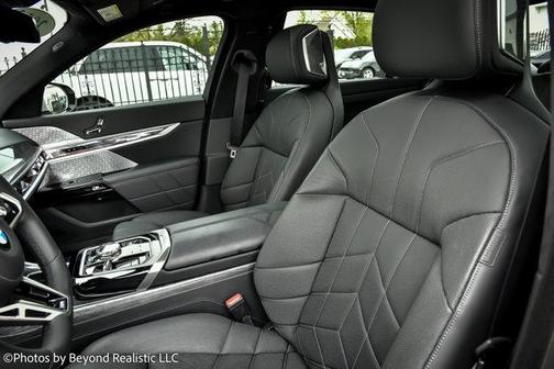 2023 BMW 760 i xDrive