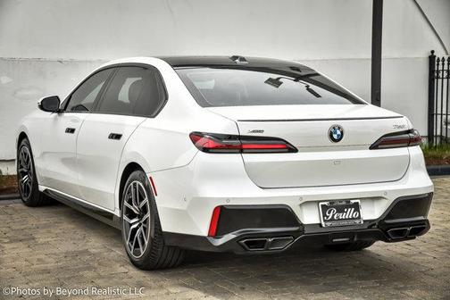 2023 BMW 760 i xDrive