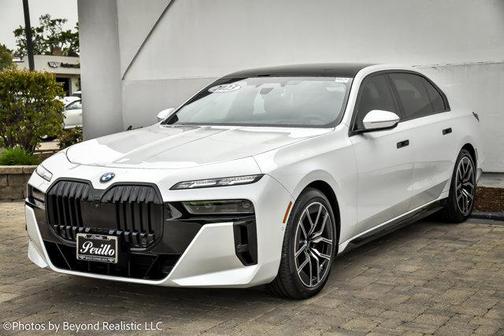 2023 BMW 760 i xDrive