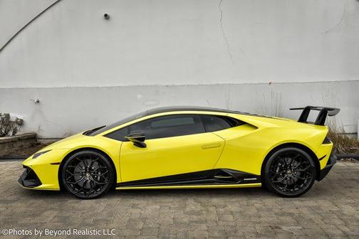 2022 Lamborghini Huracan EVO Coupe