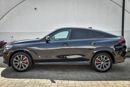 2022 BMW X6 xDrive40i