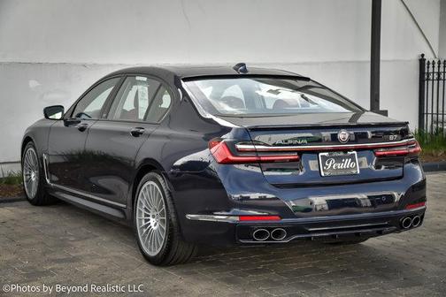 2022 BMW ALPINA B7 xDrive