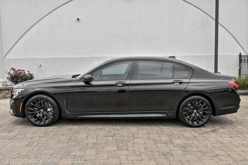 2022 BMW 750 i xDrive