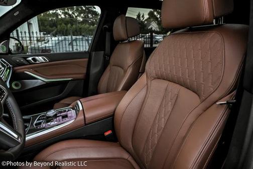 2024 BMW X7 M60i