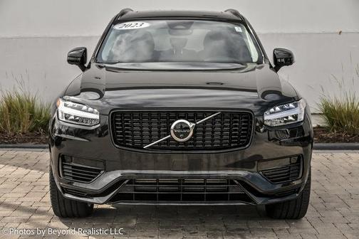 2023 Volvo XC90 Recharge Plug-In Hybrid T8 Plus Dark Theme 7-Seater