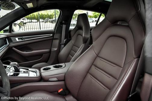 2023 Porsche Panamera GTS