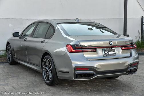 2022 BMW 740 i xDrive